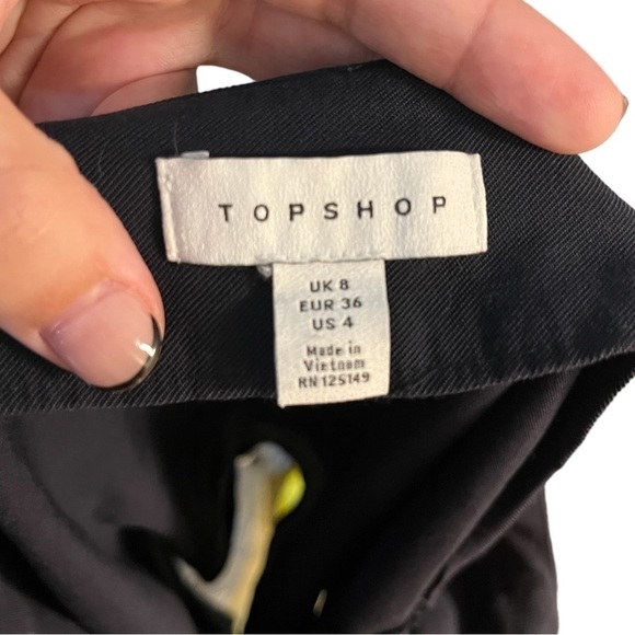 TOPSHOP Black Tilda Ring Strap V Neck Loose Tank Top - Picture 6 of 7